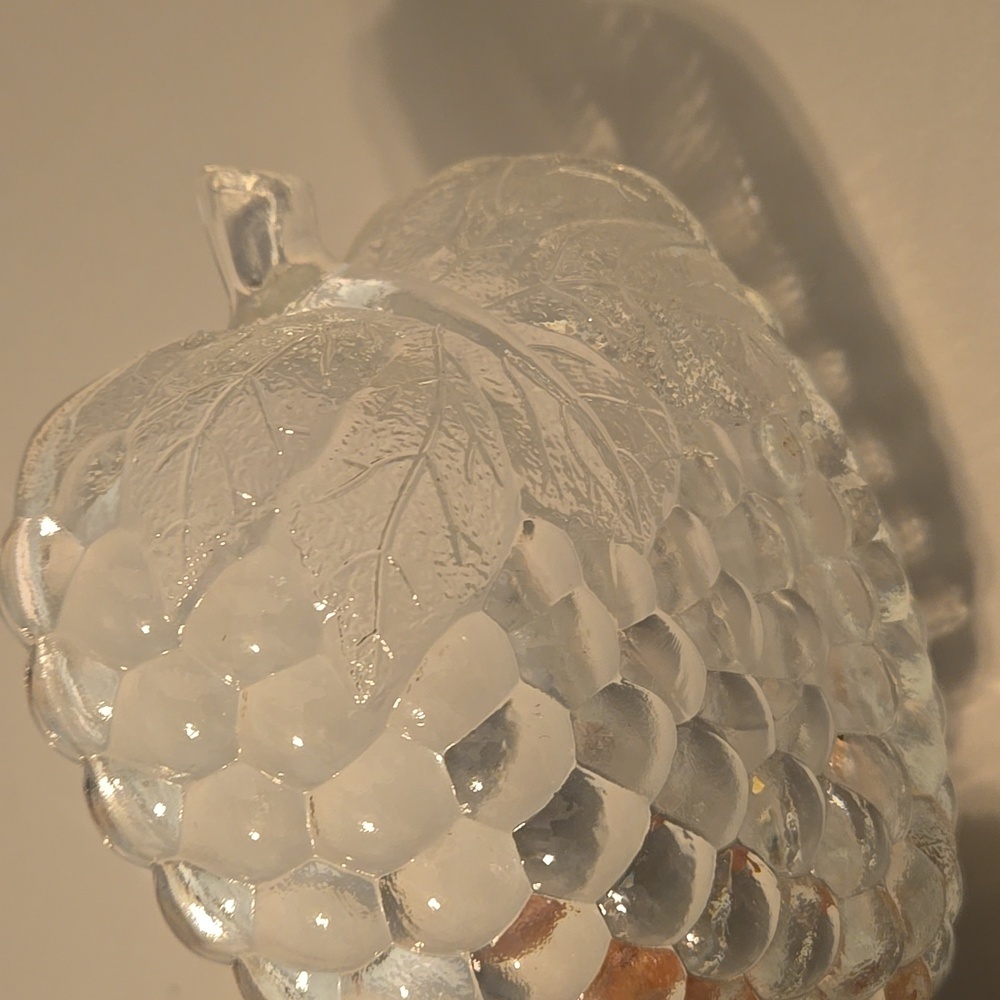 Clear Glass Grape-Shaped Dish - Picture 3 of 3